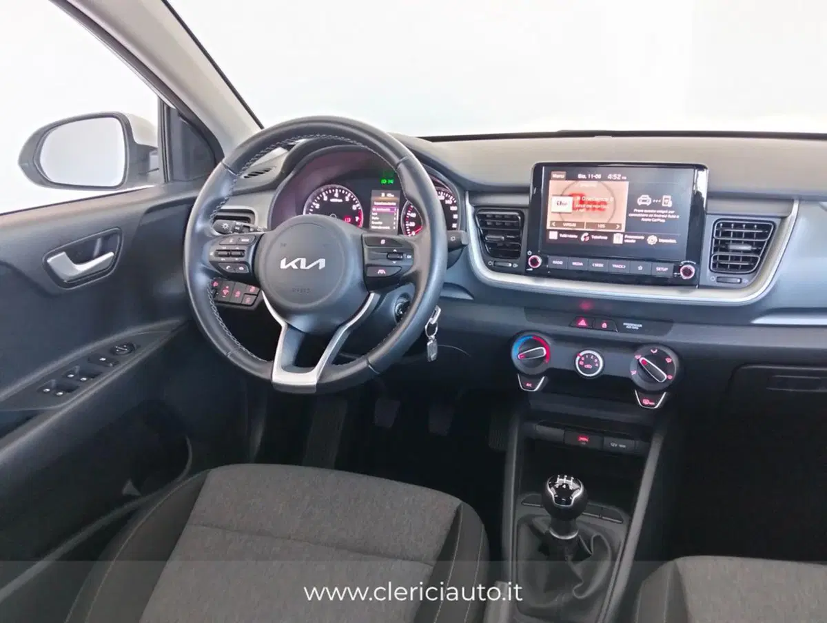 Kia Stonic usata a Como (9)