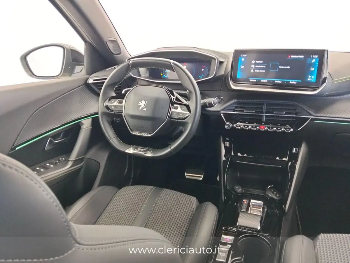 Peugeot 2008 usata a Como (9)