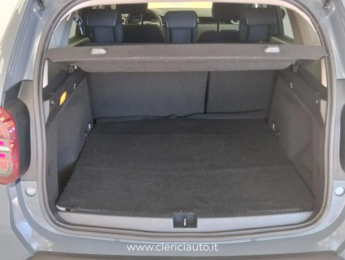 Dacia Duster usata a Como (15)
