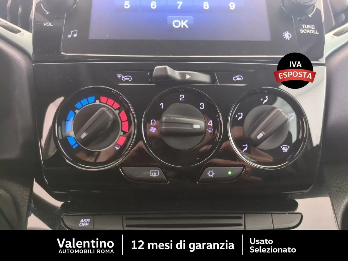 Lancia Ypsilon usata a Roma (15)