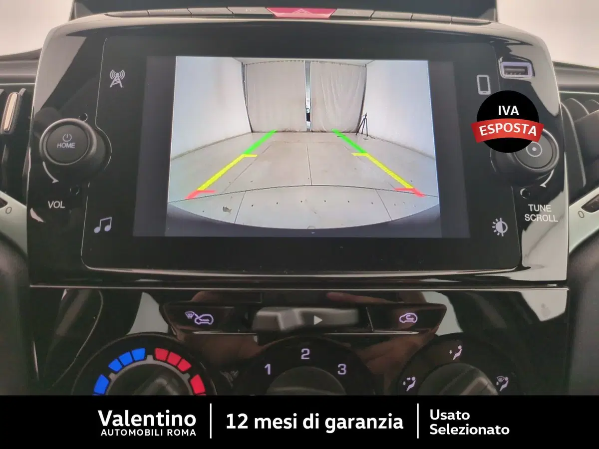 Lancia Ypsilon usata a Roma (16)