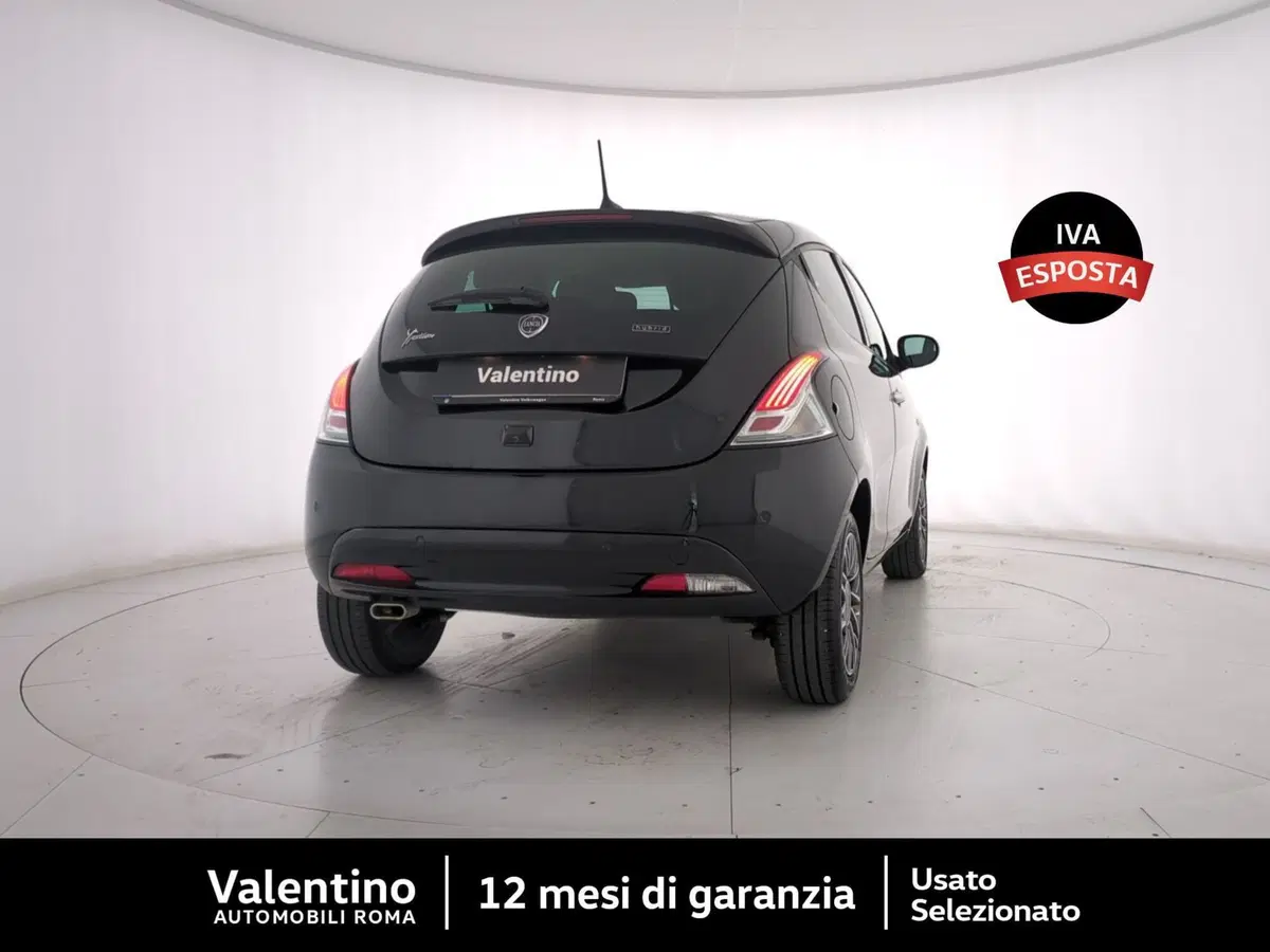 Lancia Ypsilon usata a Roma (3)