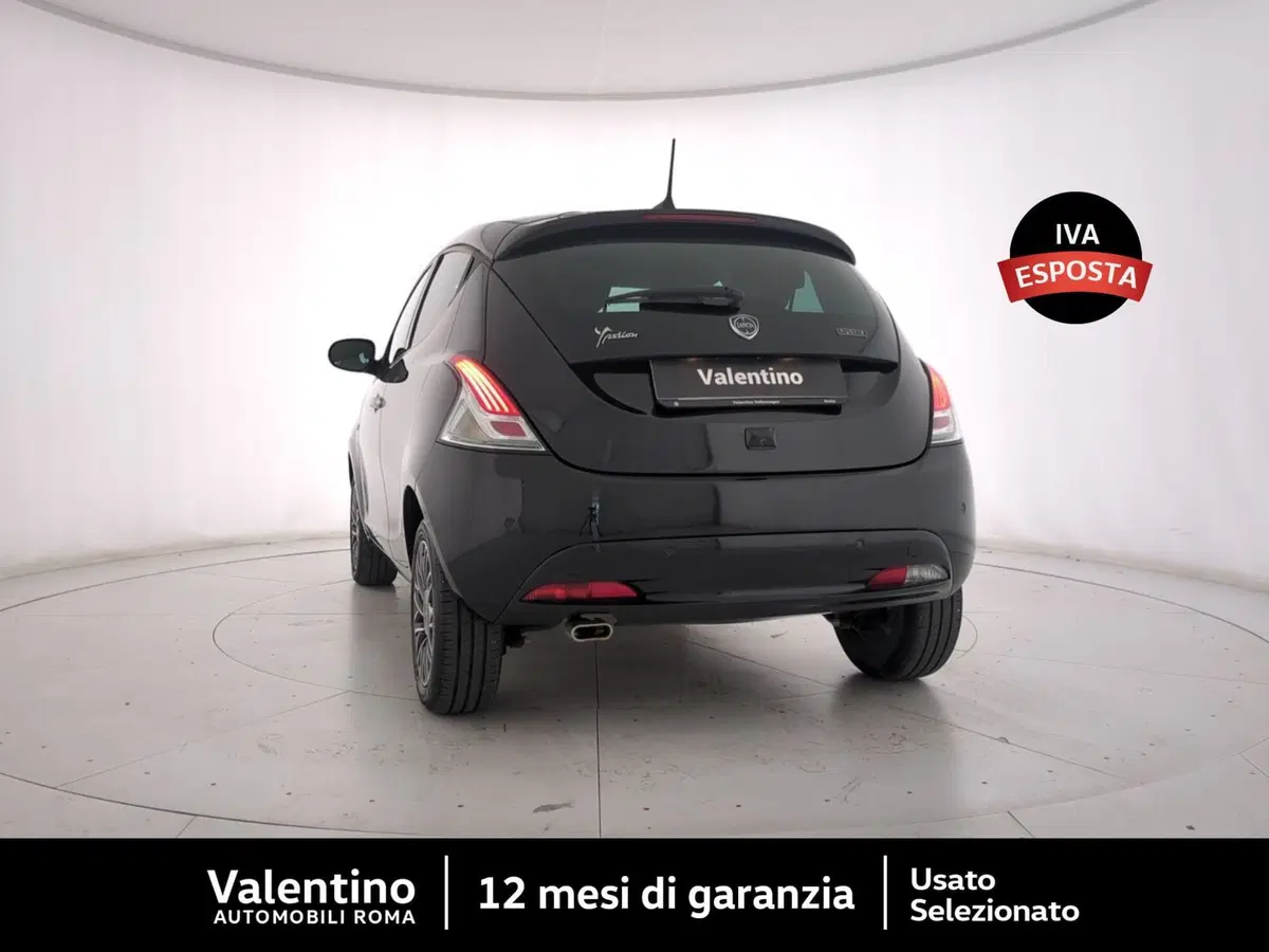 Lancia Ypsilon usata a Roma (5)