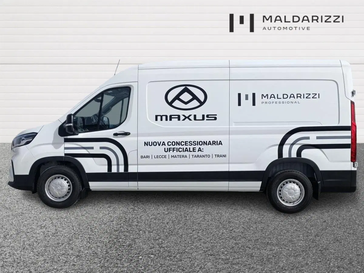 Maxus Deliver Furgone nuova a Bari (5)