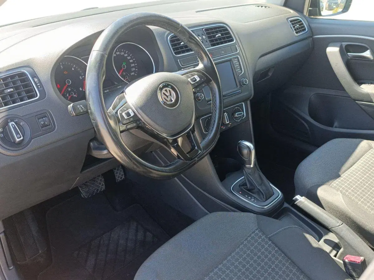 Volkswagen Polo usata a Bari (10)