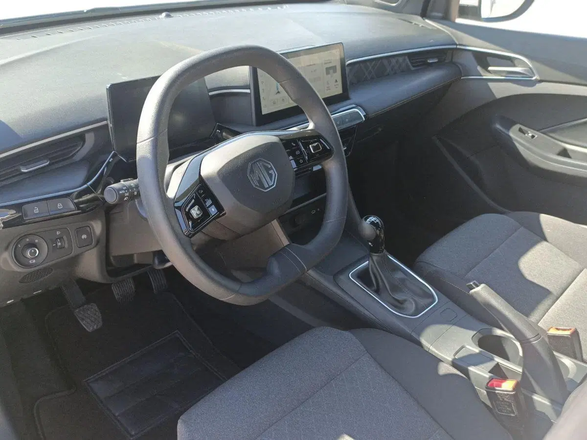 Mg MG3 usata a Bari (10)