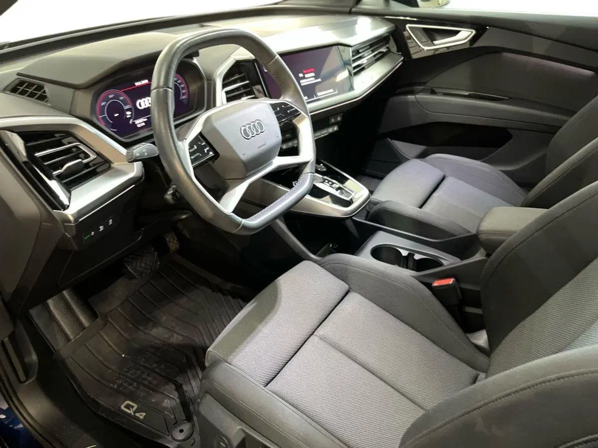 Audi Q4 usata a Bari (10)