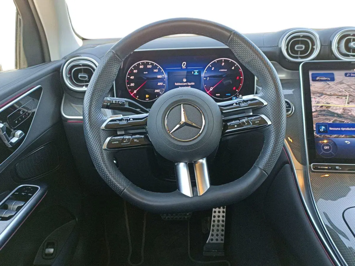 Mercedes-Benz GLC SUV usata a Bari (11)
