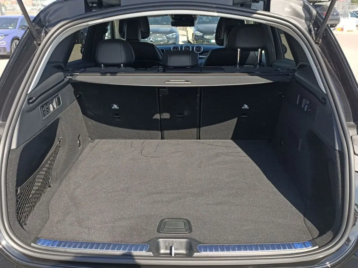 Mercedes-Benz GLC SUV usata a Bari (8)