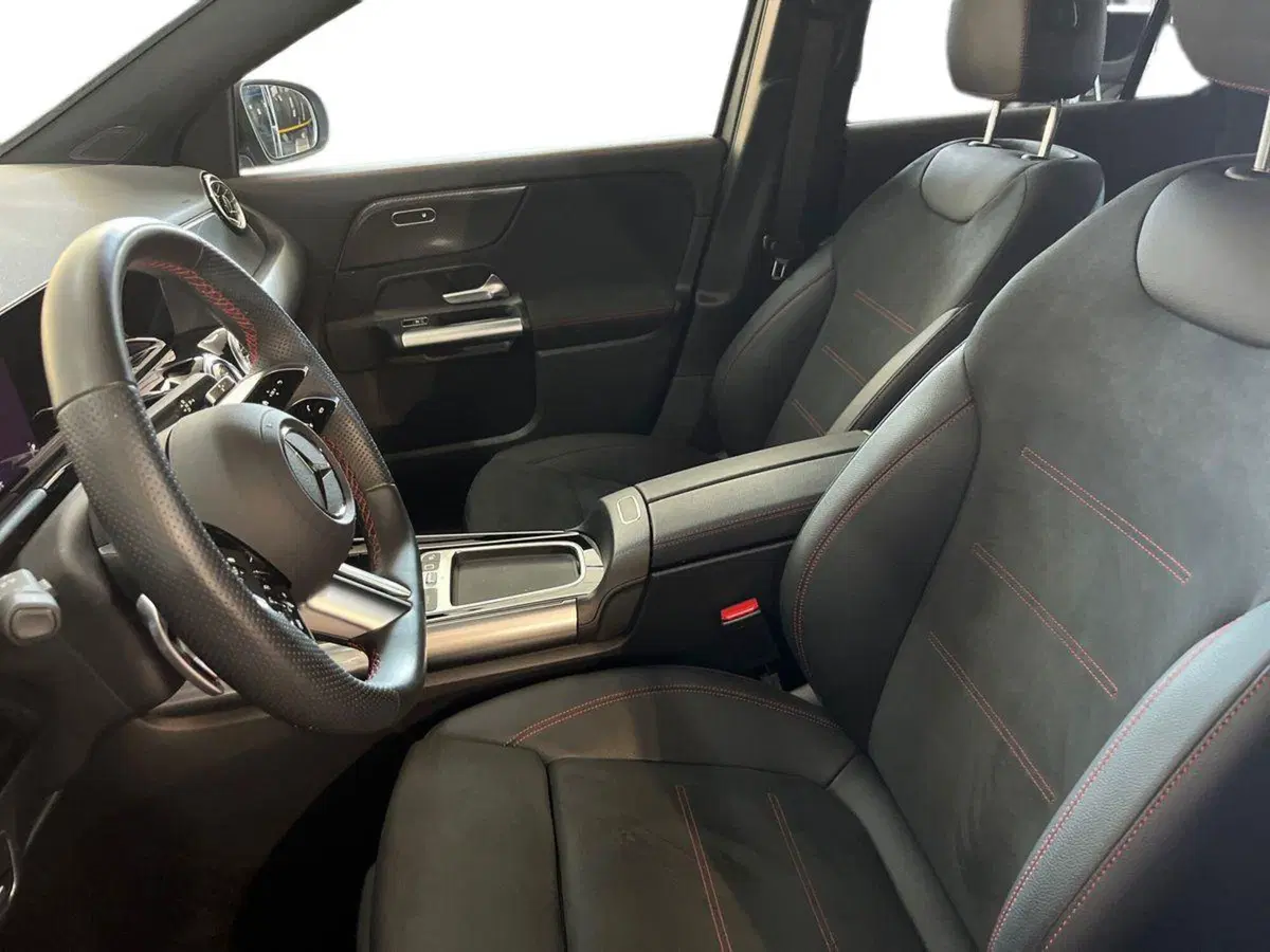 Mercedes-Benz GLA SUV usata a Bari (7)