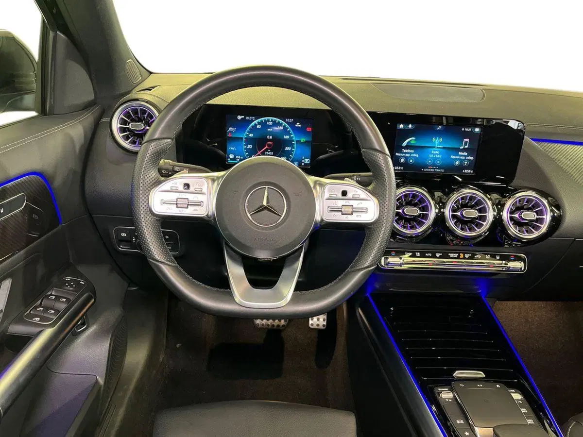 Mercedes-Benz GLA SUV usata a Monza e Brianza (11)