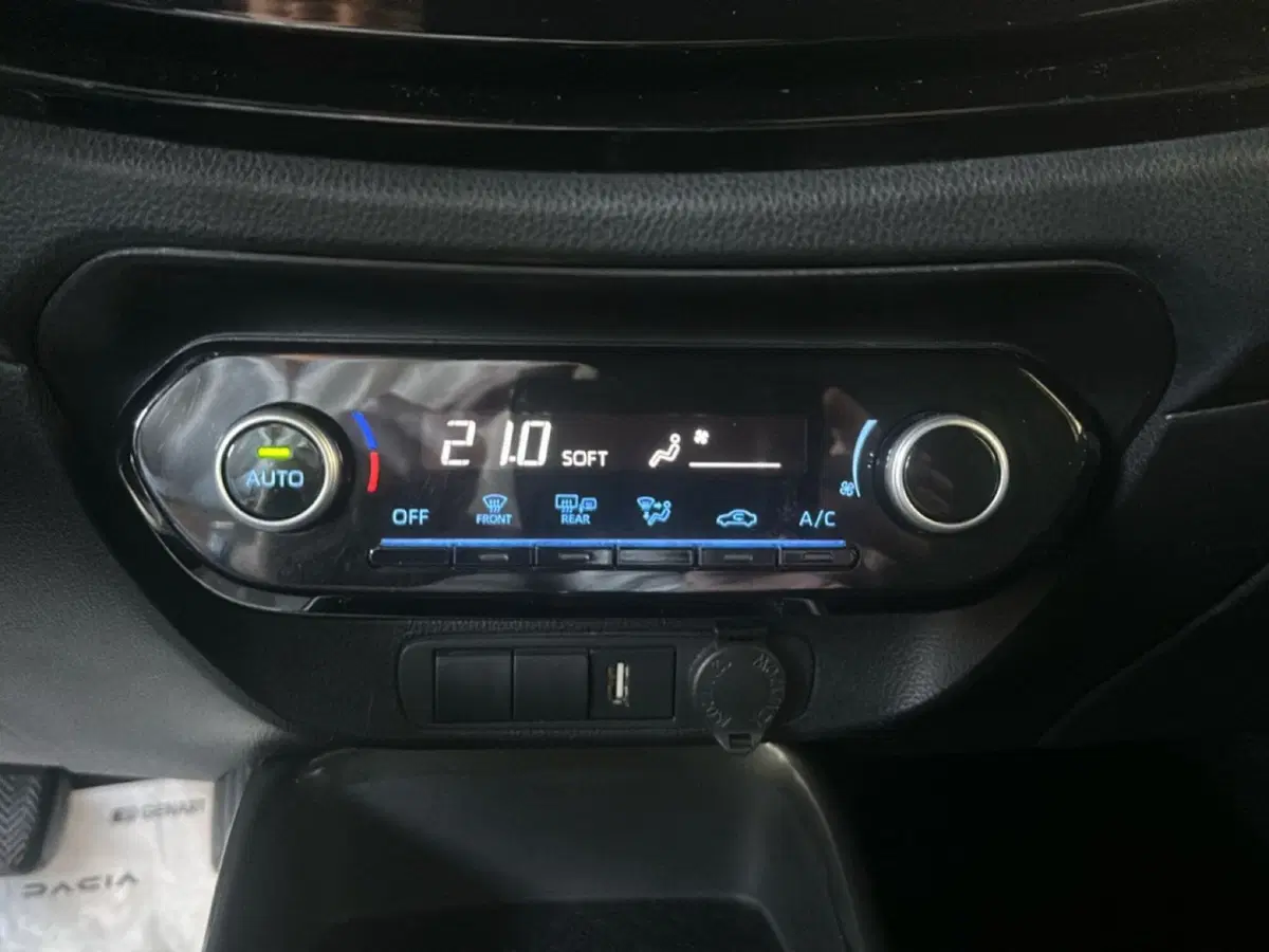 Toyota Aygo X usata a Napoli (14)