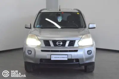 Nissan X-Trail 2.0 dCi 150CV LE del 2008 usata a Foligno