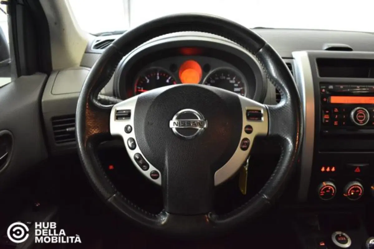 Nissan X-Trail usata a Perugia (9)