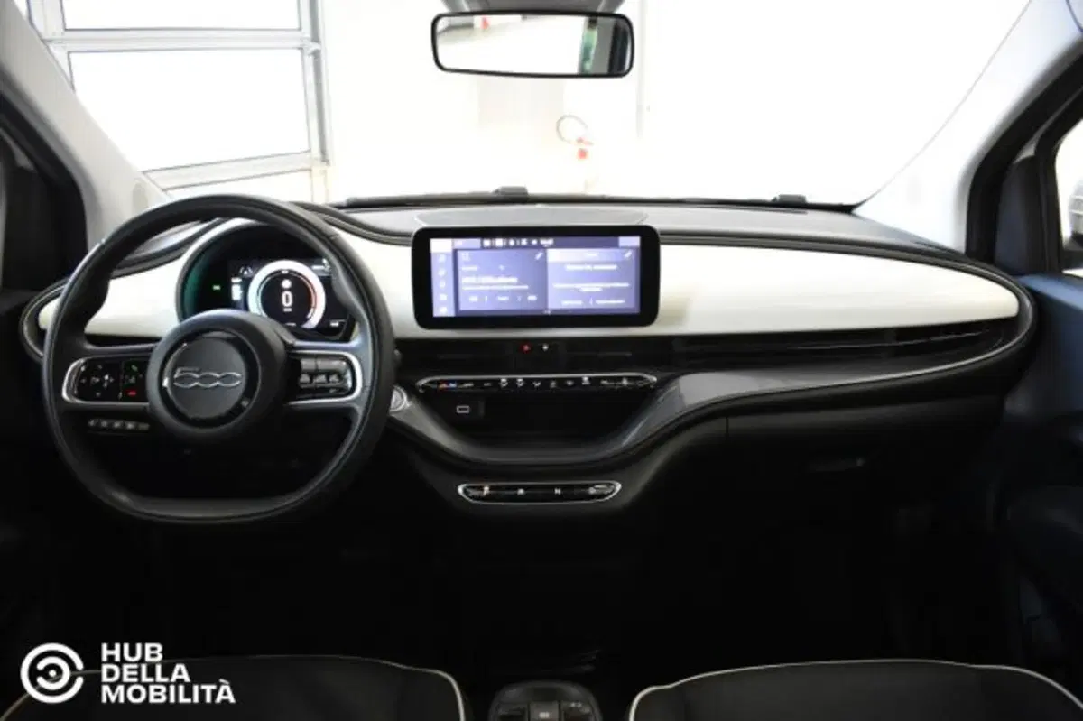 Fiat 500e usata a Perugia (10)