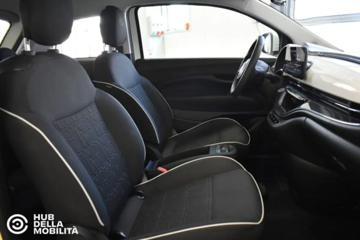 Fiat 500e usata a Perugia (16)