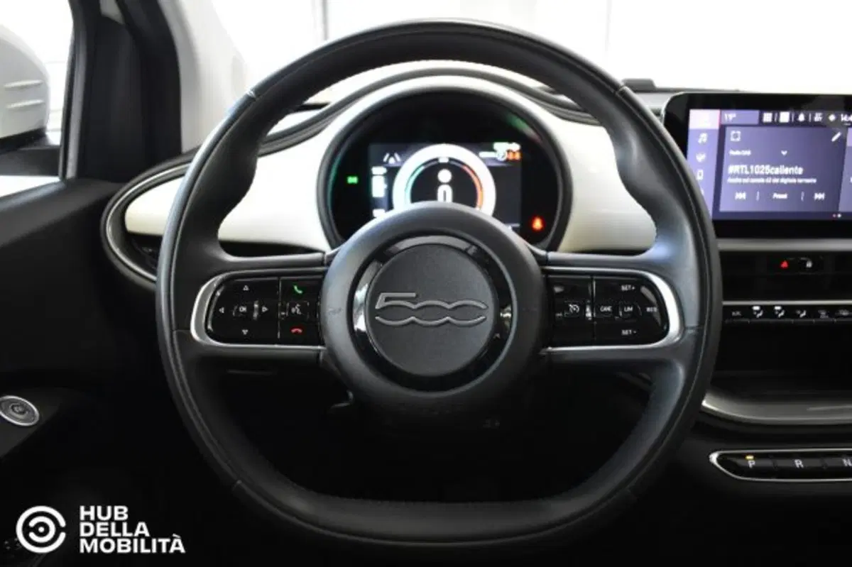 Fiat 500e usata a Perugia (9)