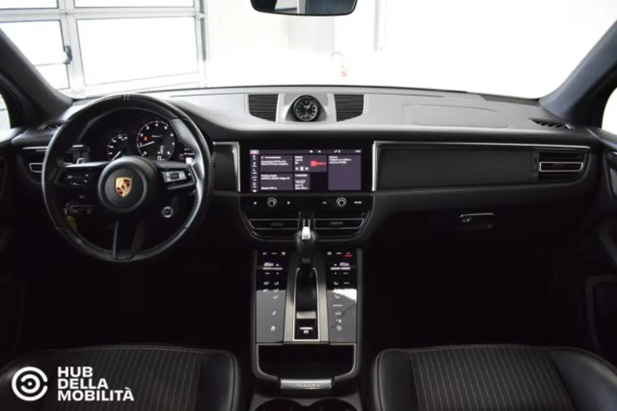 Porsche Macan usata a Perugia (10)
