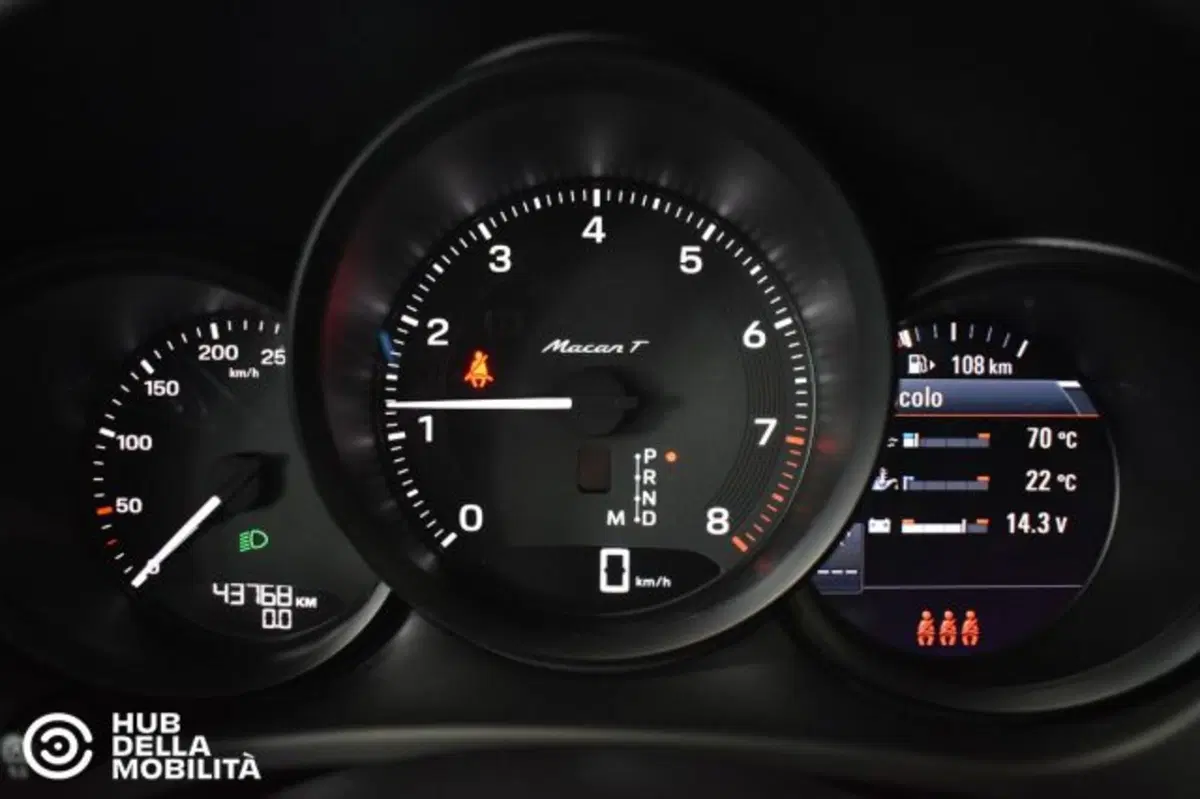 Porsche Macan usata a Perugia (8)