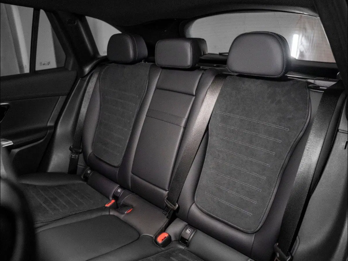 Mercedes-Benz GLC SUV nuova a Rimini (12)