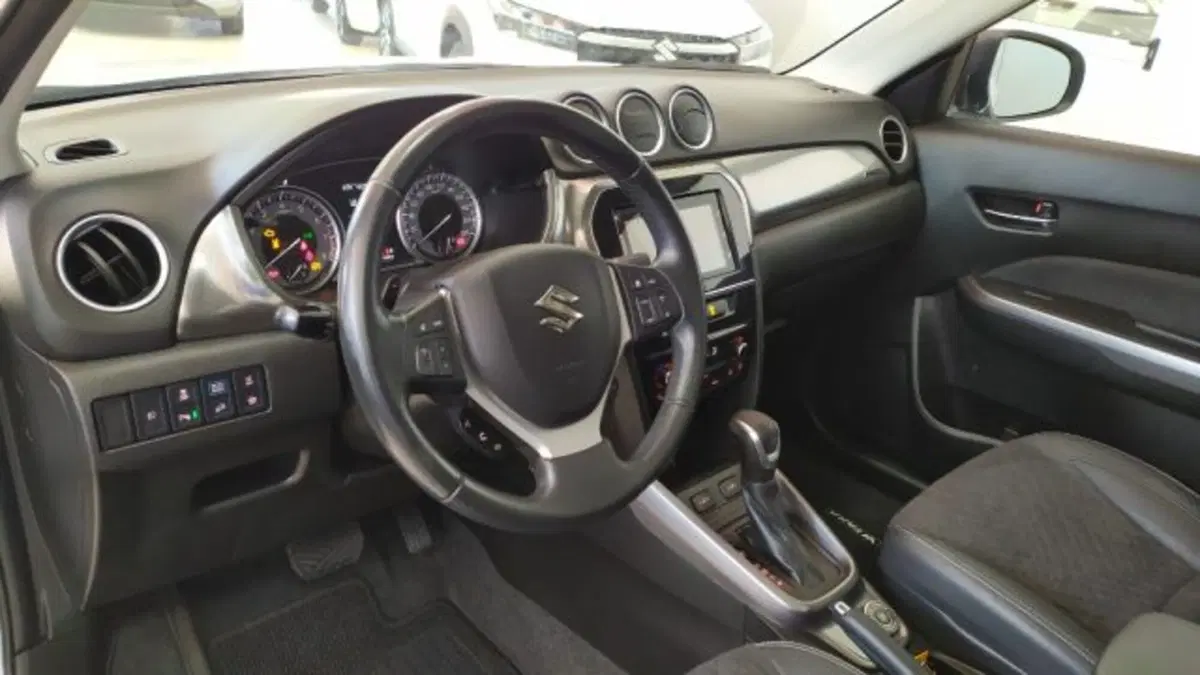 Suzuki Vitara usata a Trieste (6)