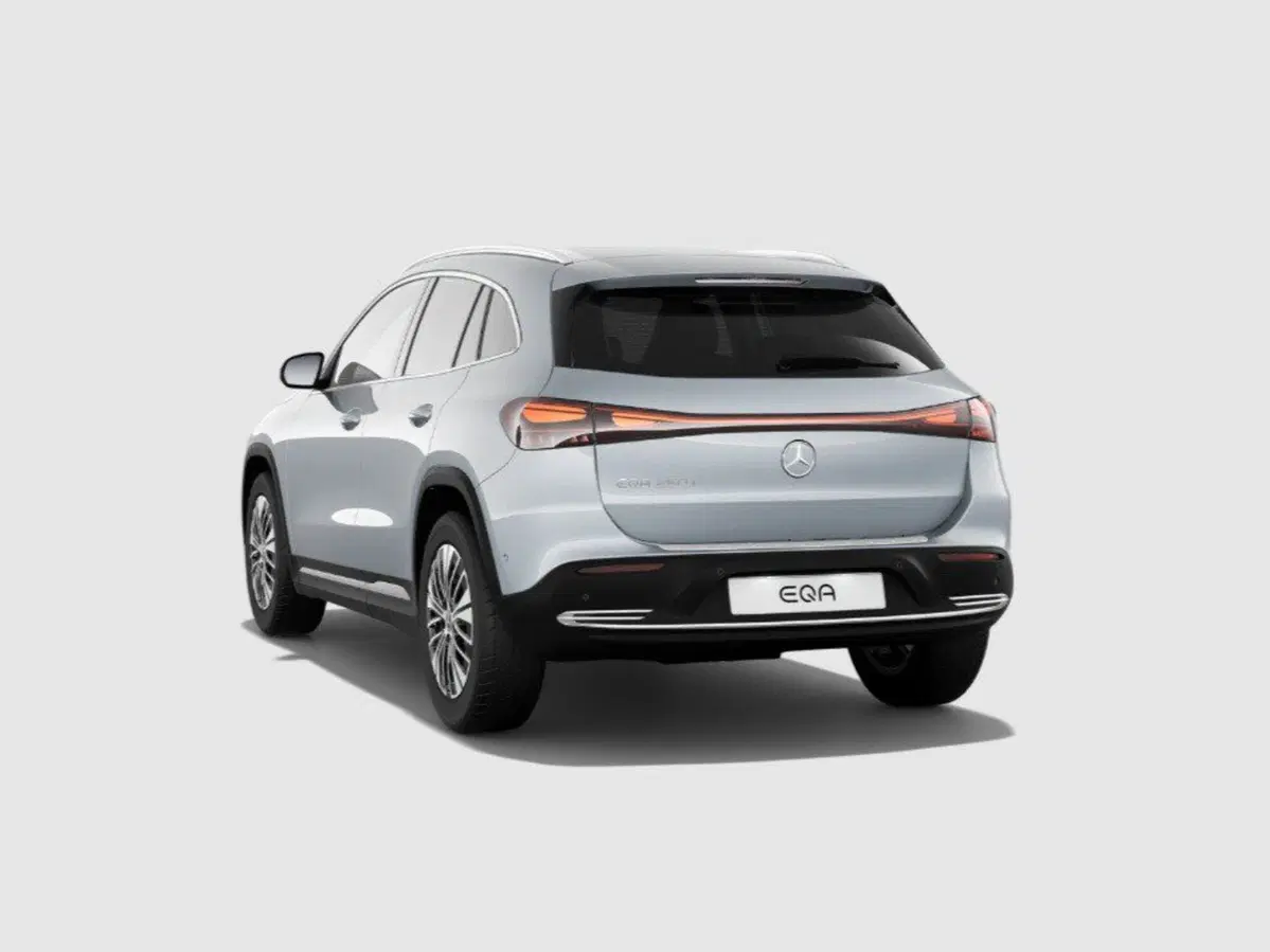 Mercedes-Benz EQA nuova a Ancona (3)