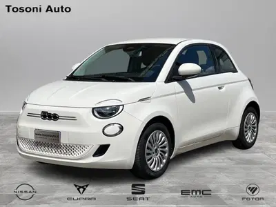 Fiat 500 Cabrio 23,65 kWh del 2021 usata a Arezzo