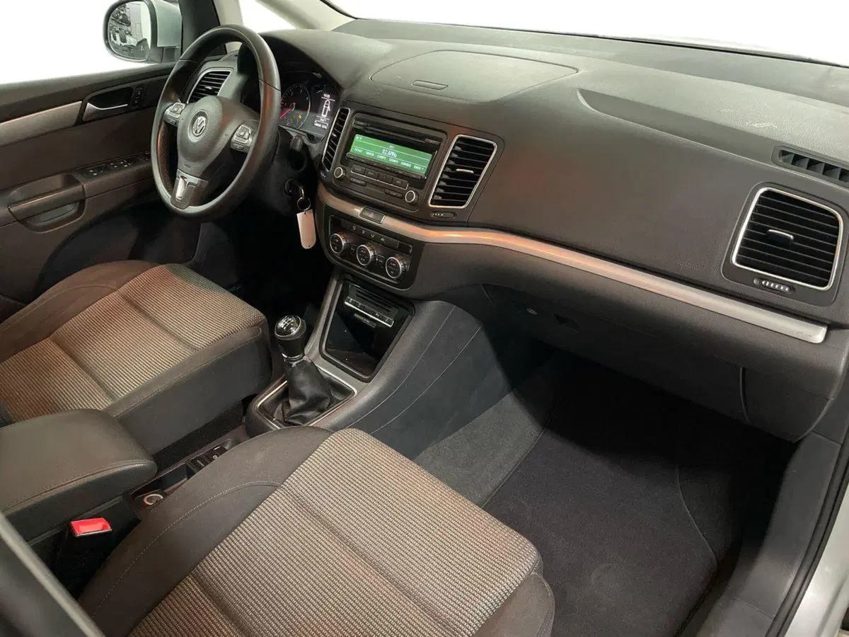 Volkswagen Sharan usata a Ancona (12)