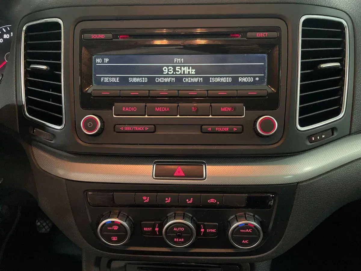 Volkswagen Sharan usata a Ancona (15)
