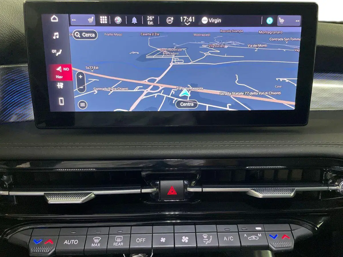 Alfa Romeo Tonale usata a Ancona (15)