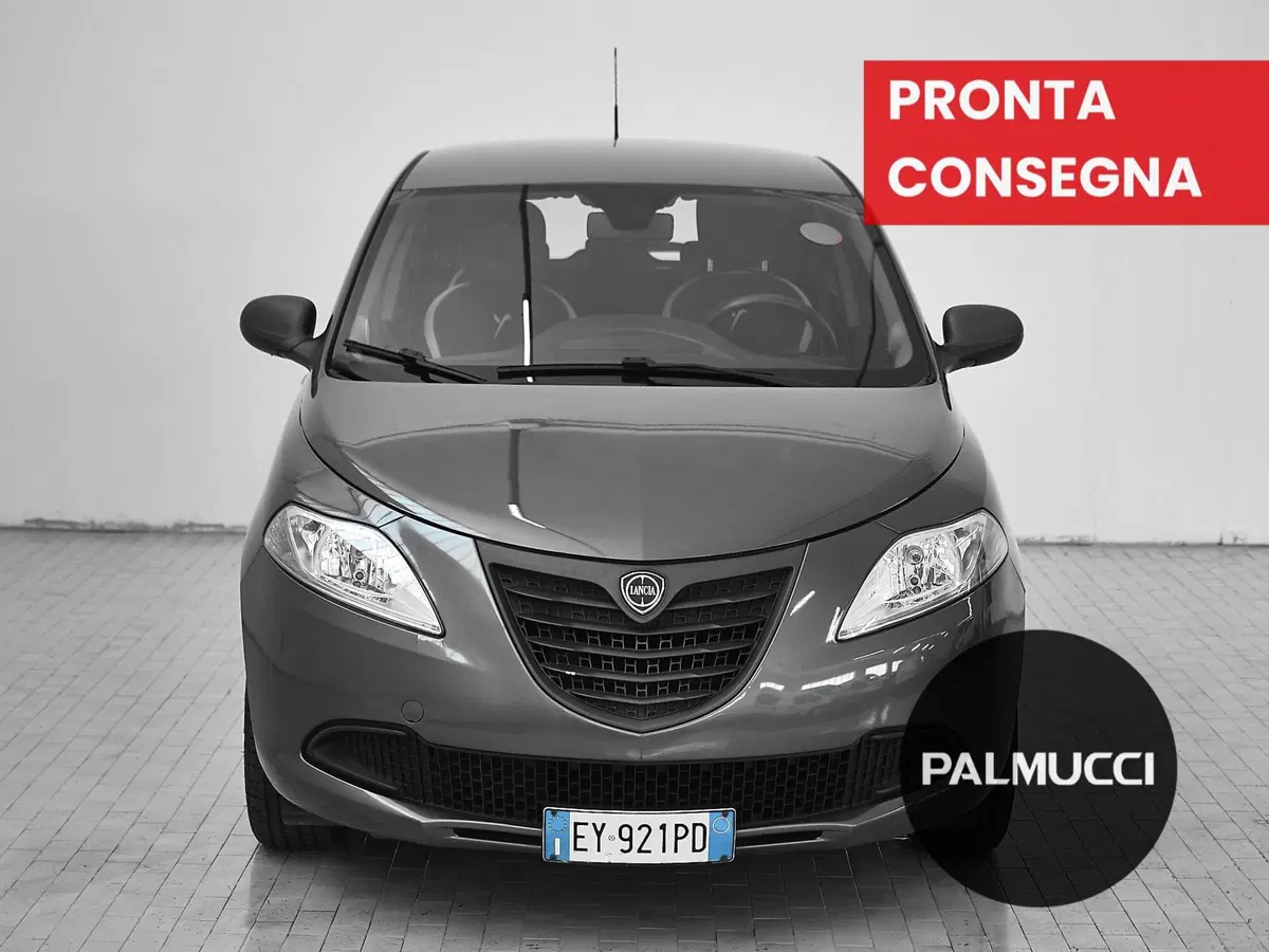 Lancia Ypsilon usata a Prato (2)
