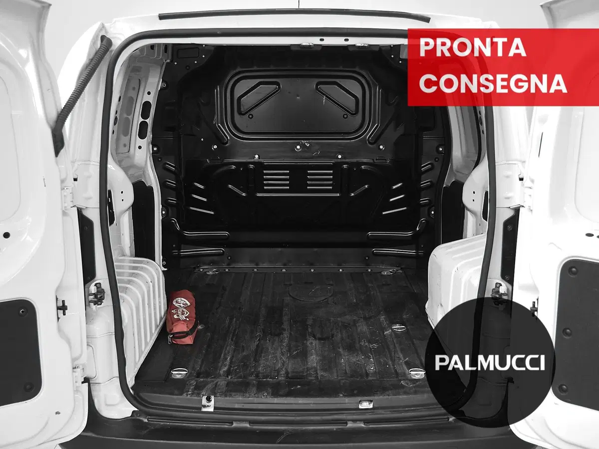 Fiat Fiorino usata a Prato (10)