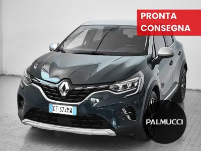Renault Captur Full Hybrid E-Tech 145 CV Intens del 2021 usata a Prato