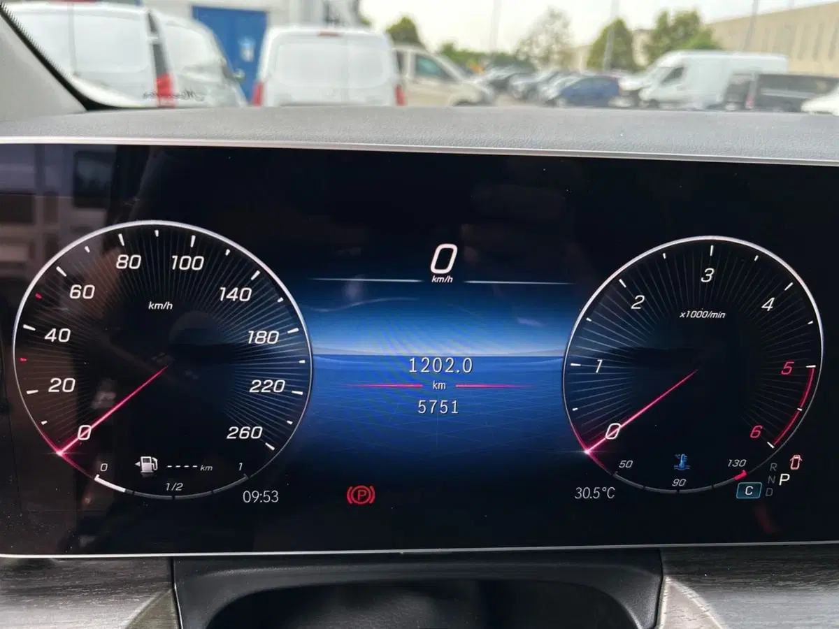 Mercedes-Benz Classe V usata a Milano (13)