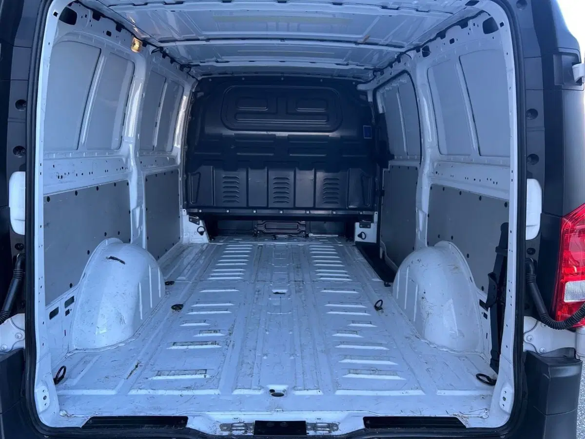Mercedes-Benz Vito usata a Milano (8)