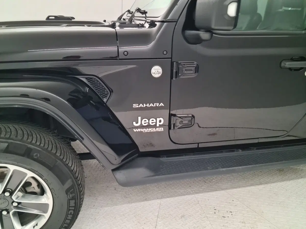 Jeep Wrangler Unlimited usata a Bergamo (5)