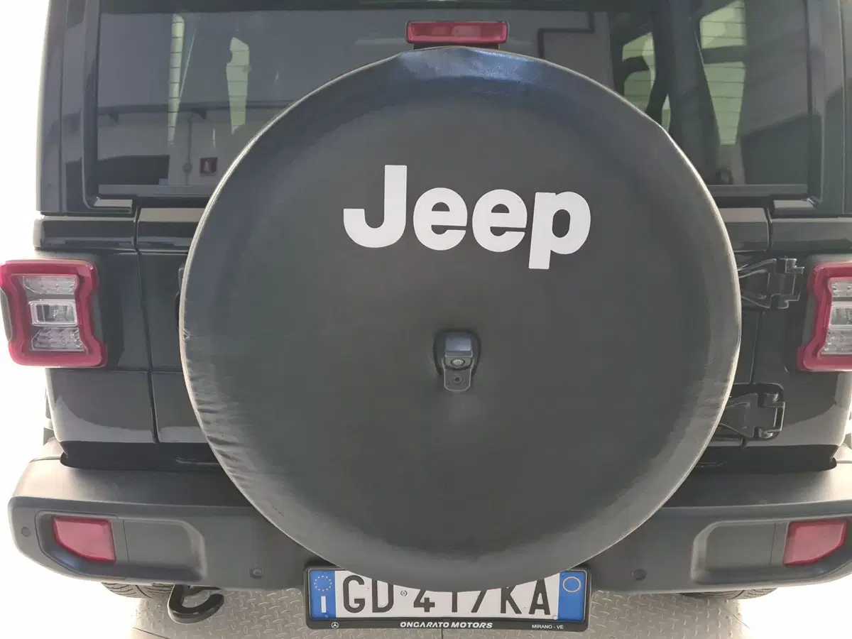 Jeep Wrangler Unlimited usata a Bergamo (6)