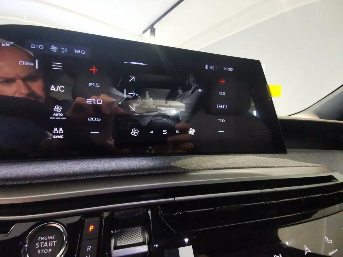 Peugeot 3008 nuova a Taranto (15)