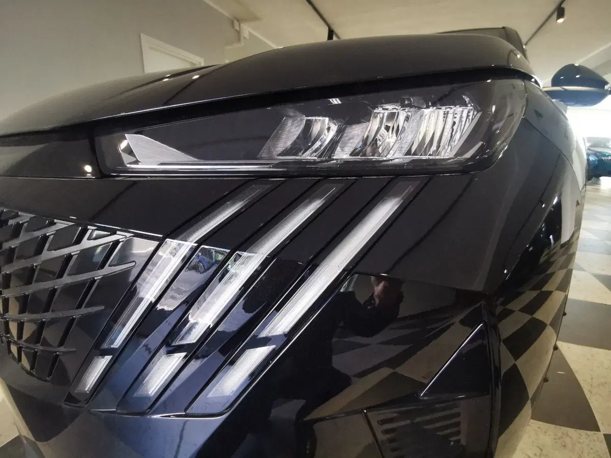 Peugeot 3008 nuova a Taranto (20)