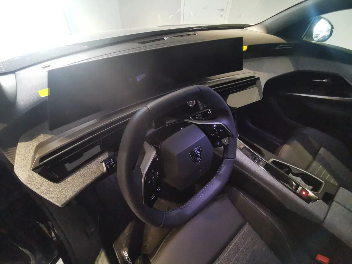 Peugeot 3008 nuova a Taranto (9)