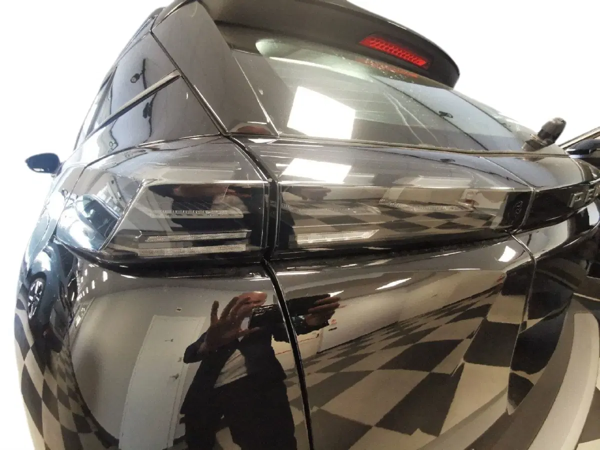 Peugeot 2008 nuova a Taranto (10)