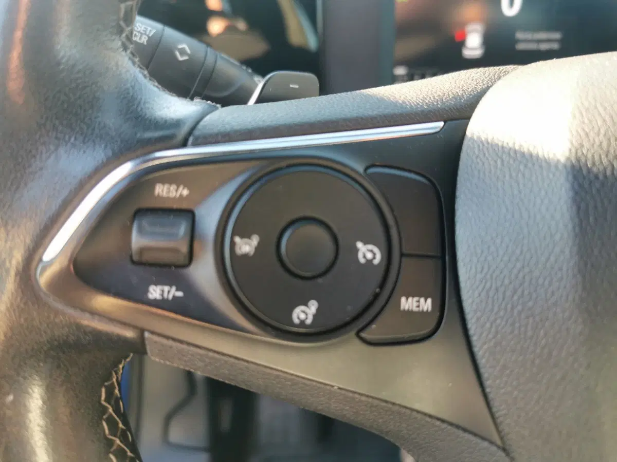 Opel Mokka usata a Taranto (13)