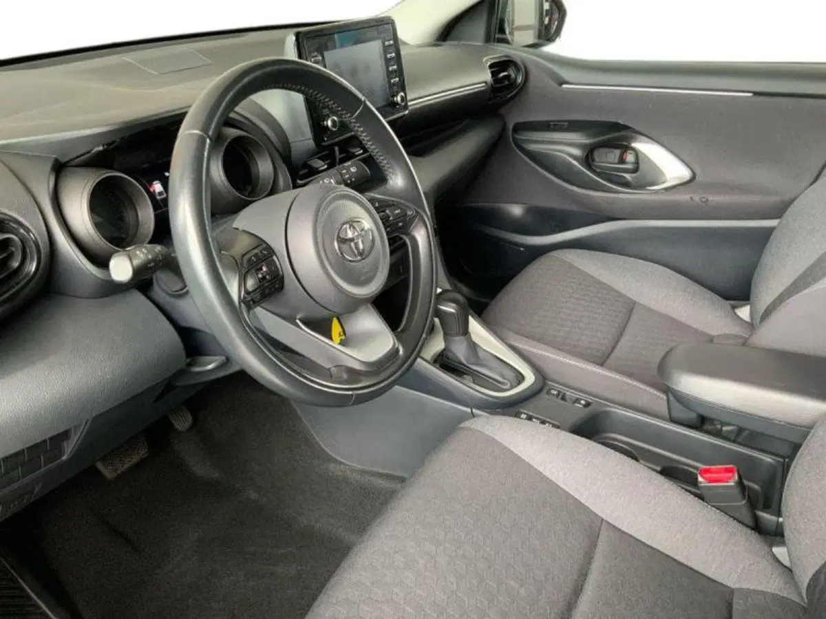Toyota Yaris usata a Perugia (8)