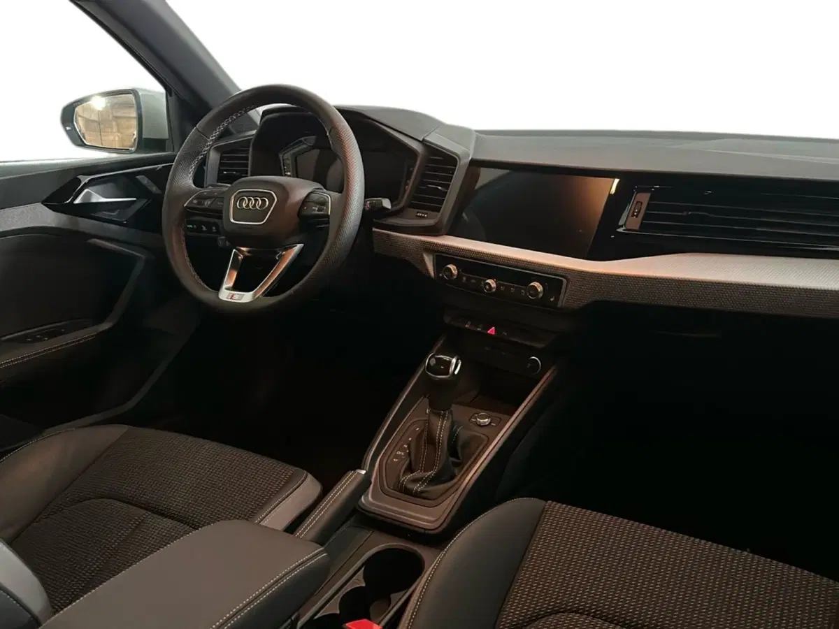 Audi A1 allstreet usata a Napoli (10)
