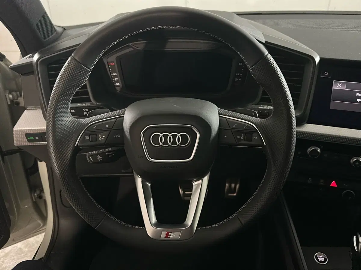 Audi A1 allstreet usata a Napoli (11)