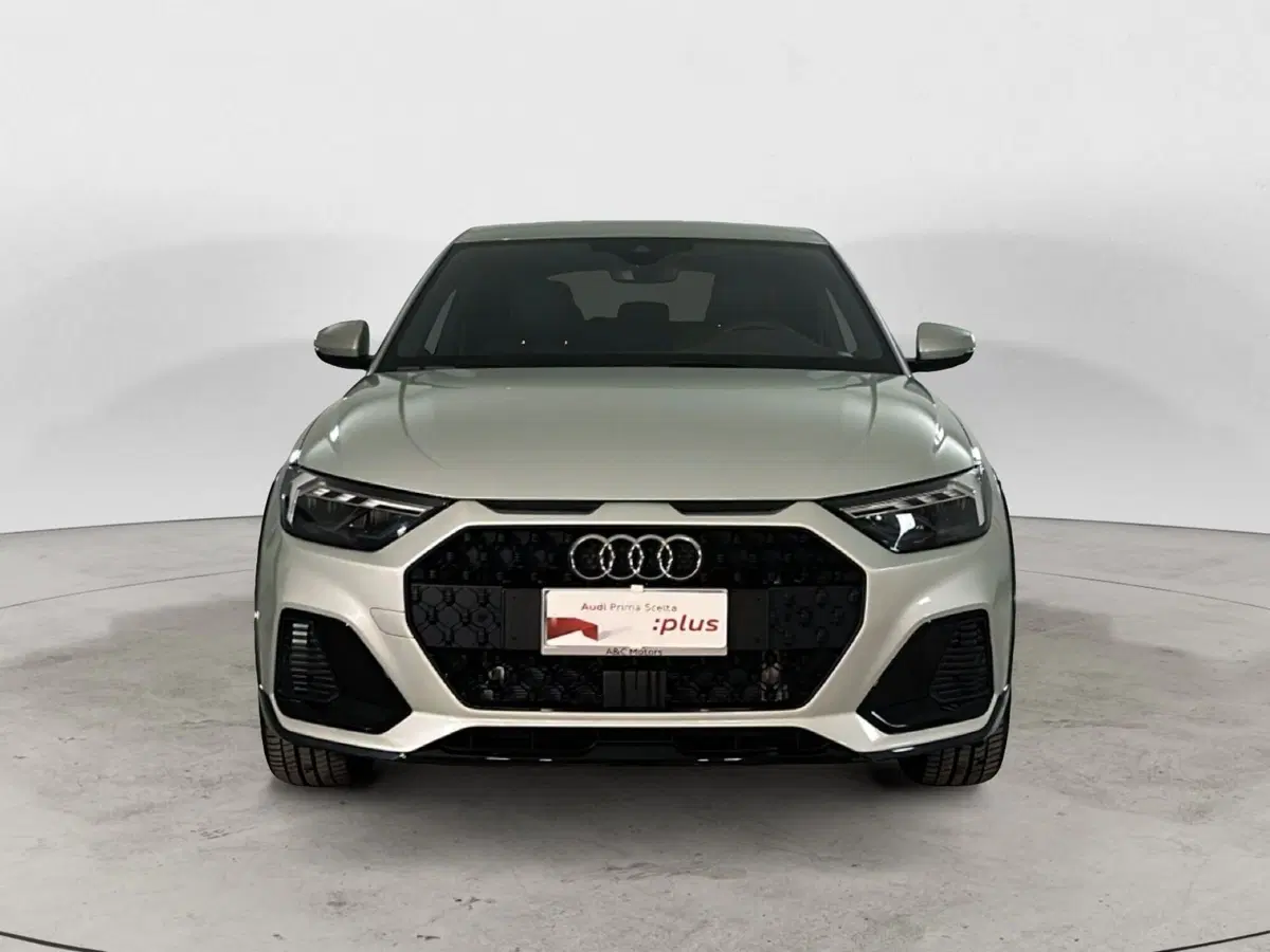 Audi A1 allstreet usata a Napoli (2)