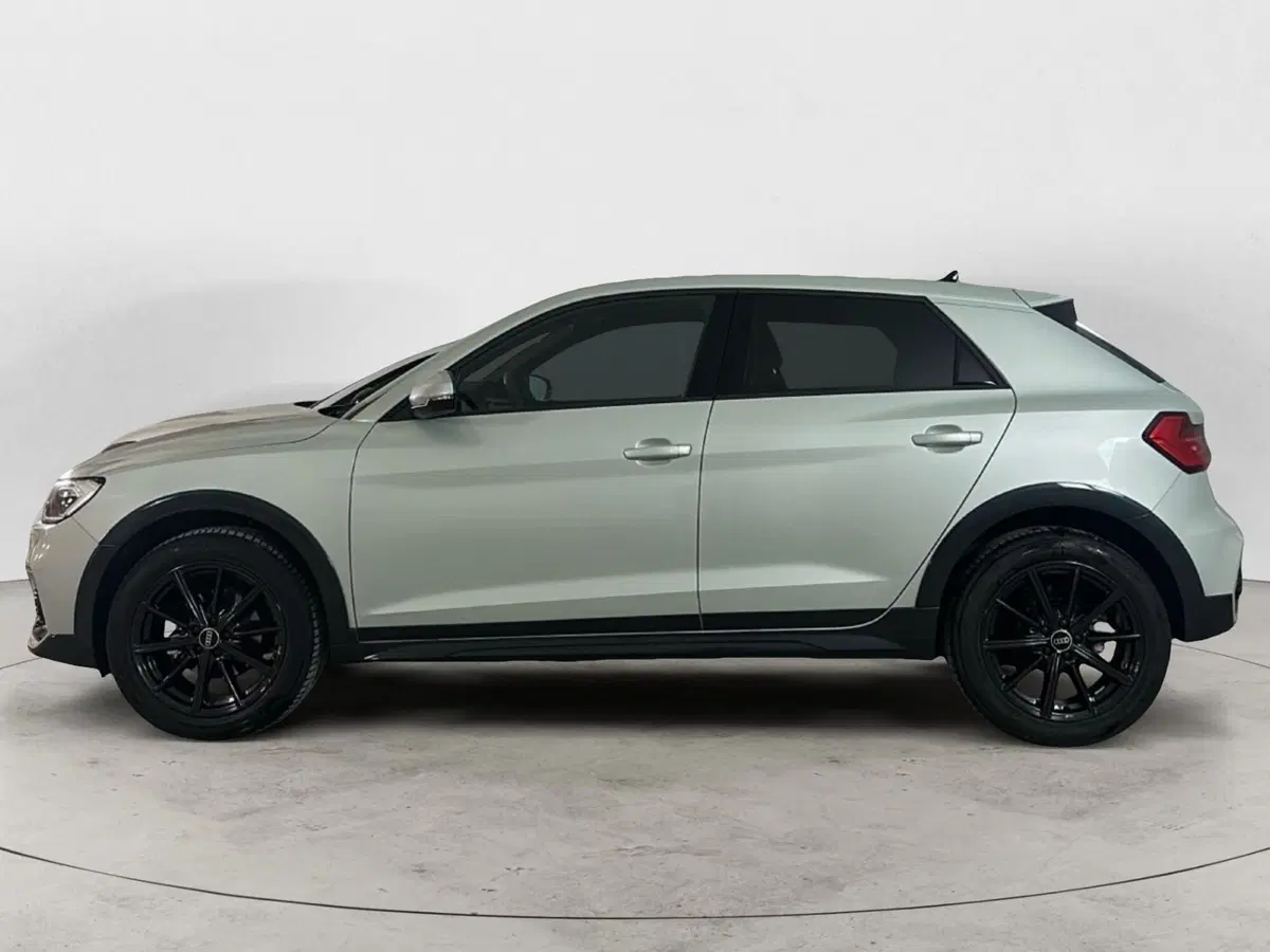 Audi A1 allstreet usata a Napoli (3)