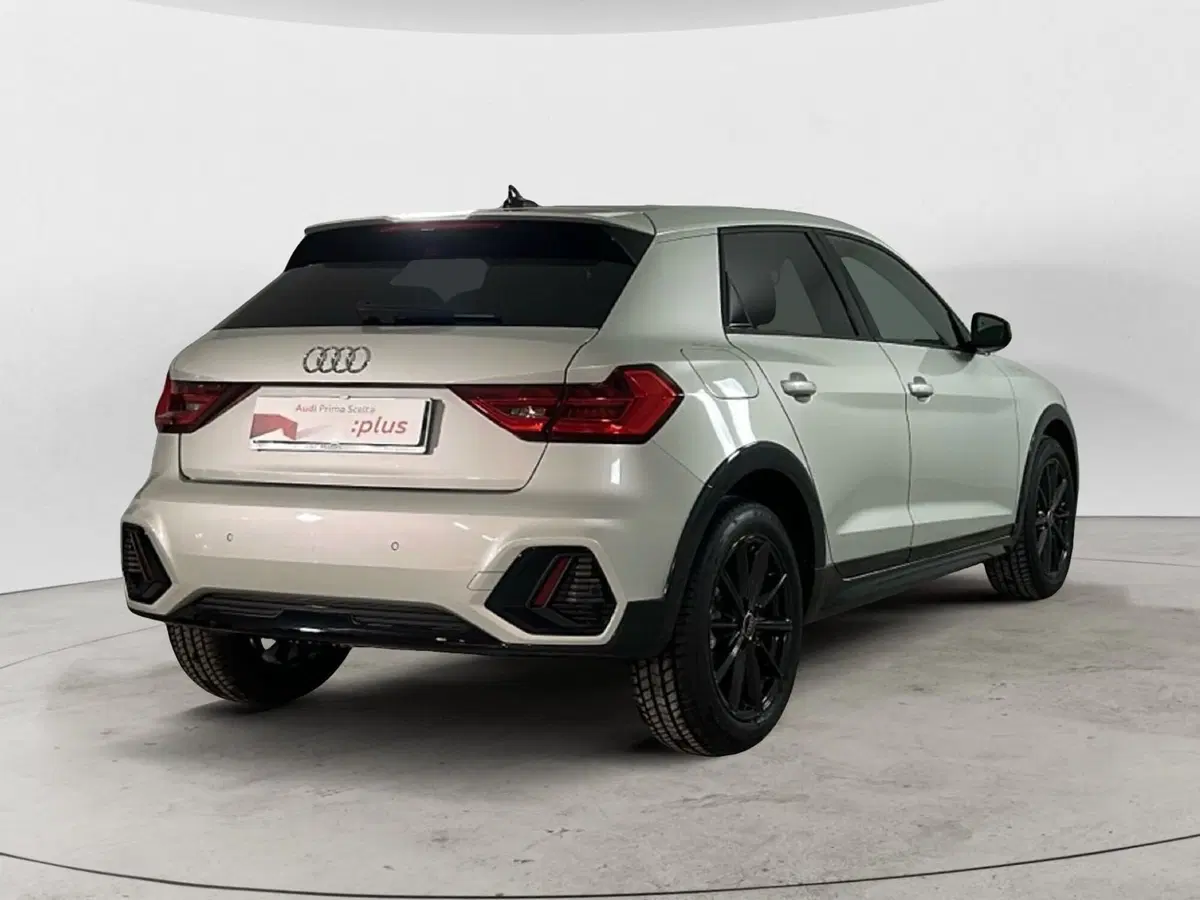 Audi A1 allstreet usata a Napoli (4)