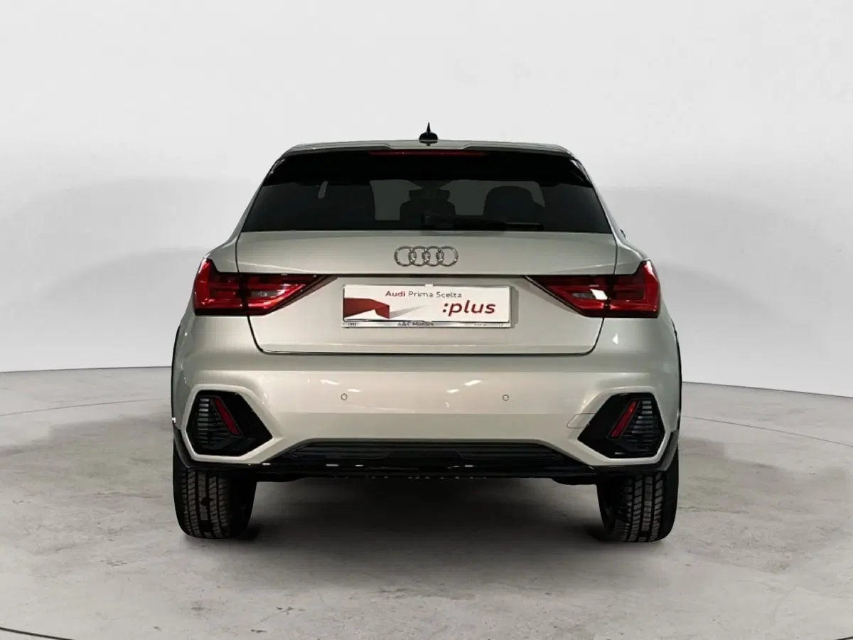 Audi A1 allstreet usata a Napoli (6)