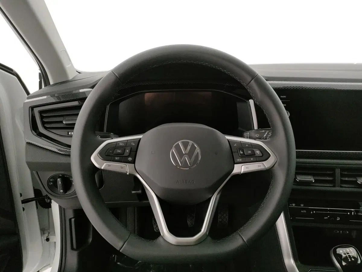 Volkswagen Polo usata a Napoli (10)